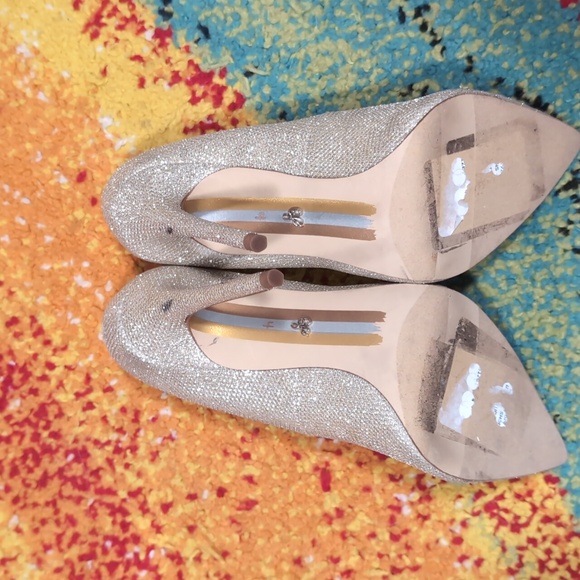 Sam Edelman Gold Women's Shoes - Picture 4 of 6